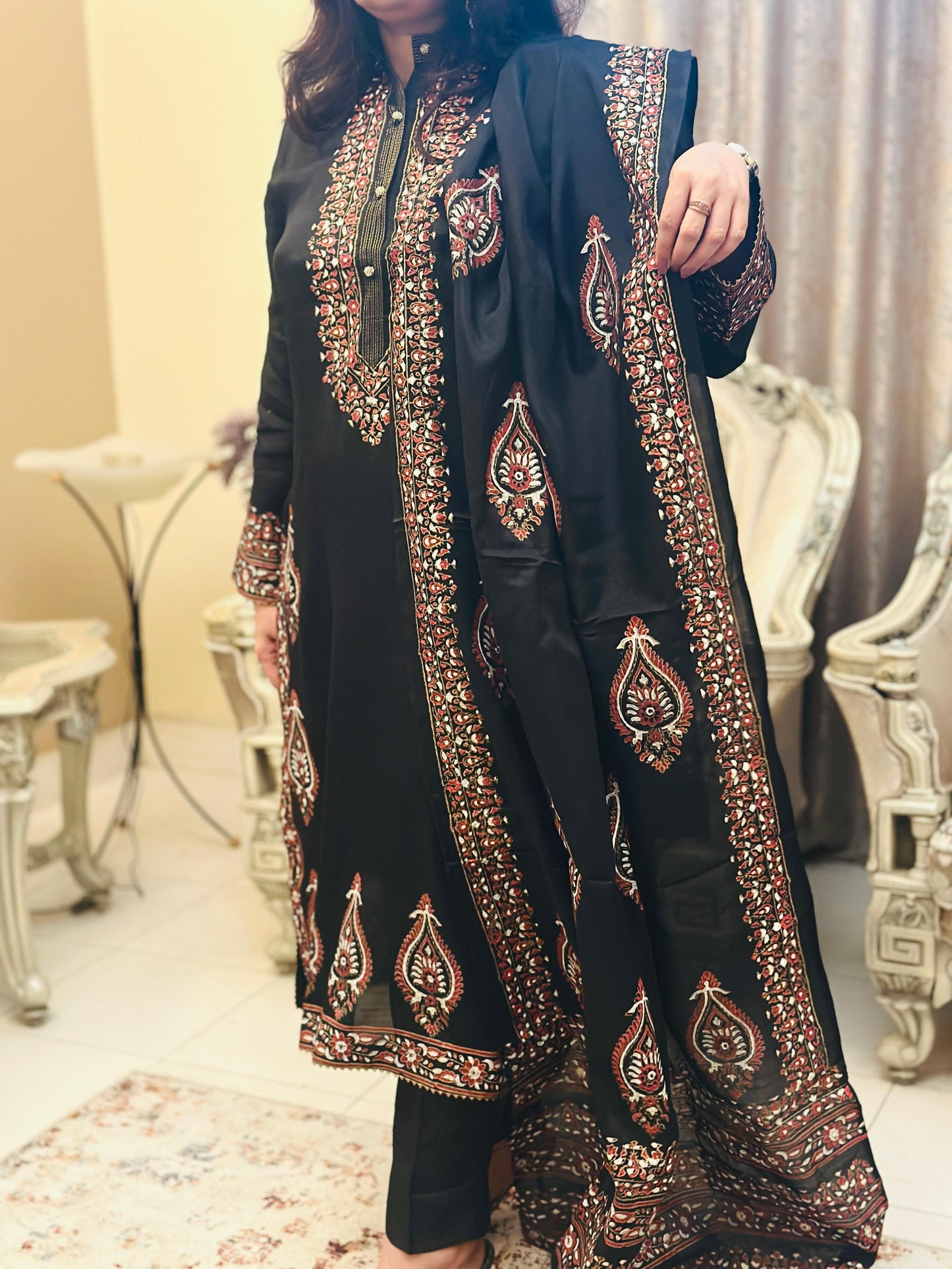 Crimson Noir (Unstitched)