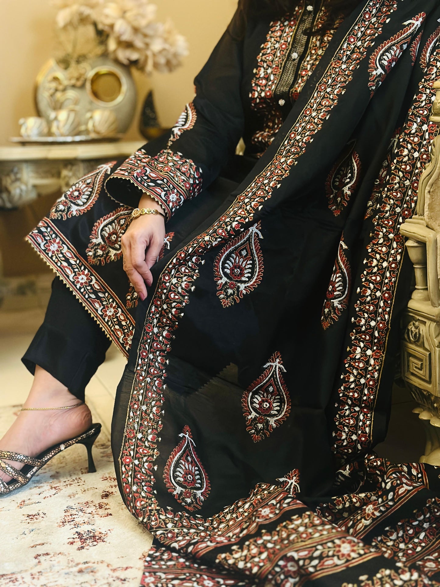 Crimson Noir (Unstitched)